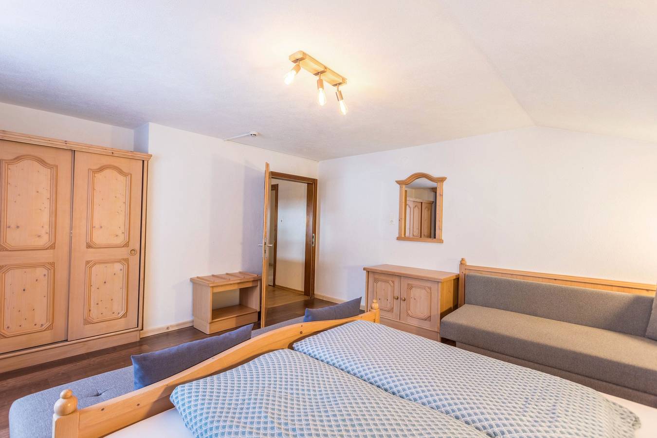 Ganze Wohnung, Ferienwohnung "Schwüwong - 01" mit Bergblick, Gemeinschaftsterrasse und Wlan in Hopfgarten im Brixental, Kaisergebirge