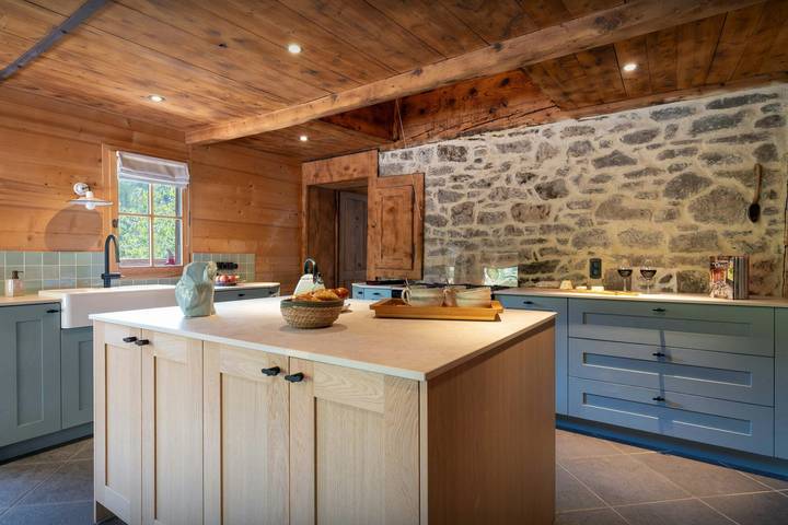 Renovated traditional chalet for 12 in Manigod - Ovo Network in Manigod, Annecy und Umgebung