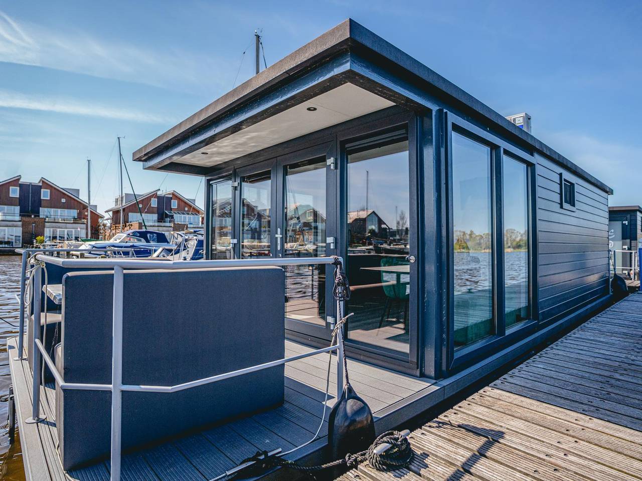 Hausboot mit Seeblick und Klimaanlage
 in Uitgeest, Noord-Holland - Nordseeküste