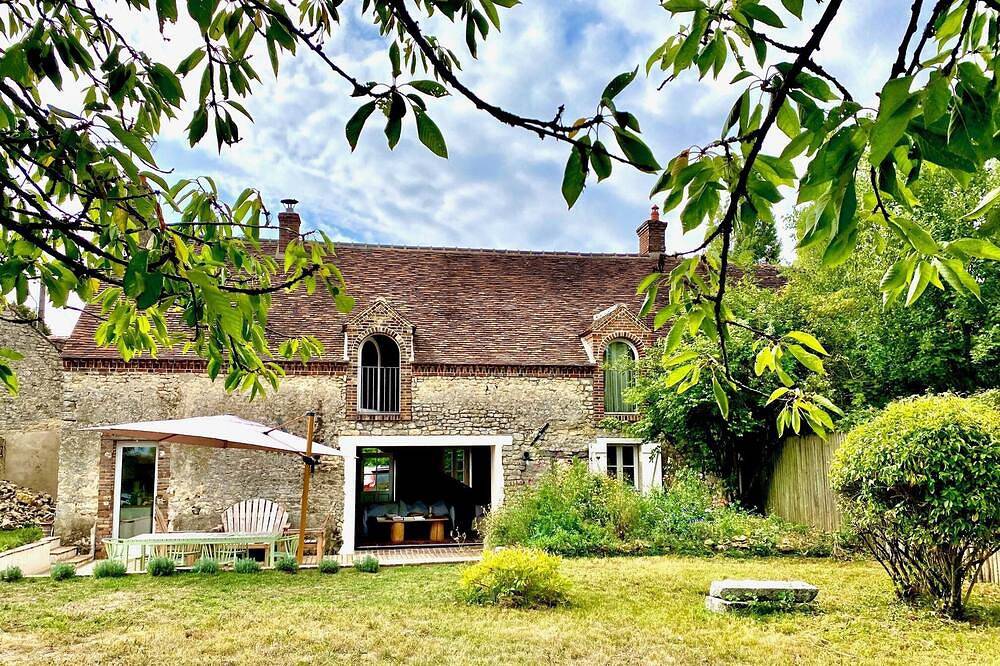 Maison de campagne piscine 1h15 Paris / 25min de Fontainebleau in Lorrez-le-Bocage-Préaux, Seine-et-Marne