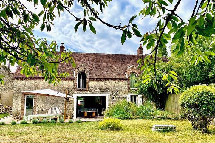 Gîte pour 6 personnes, avec jardin à Lorrez-le-Bocage-Préaux