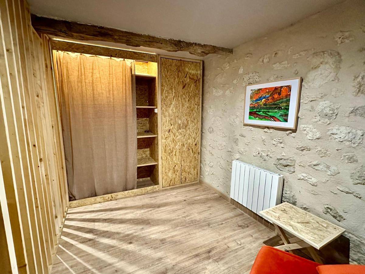Deluxe Double Room (2 Adults + 1 Child) in Espiens, Région de Nérac