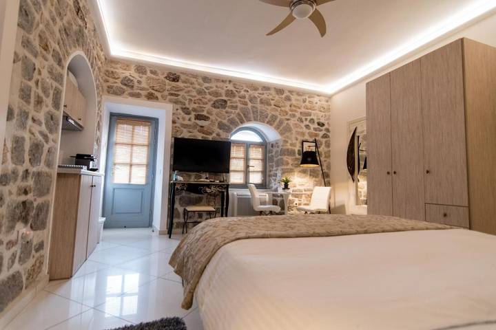 Maison d’hôte pour 2 personnes, avec terrasse à Hydra - 2