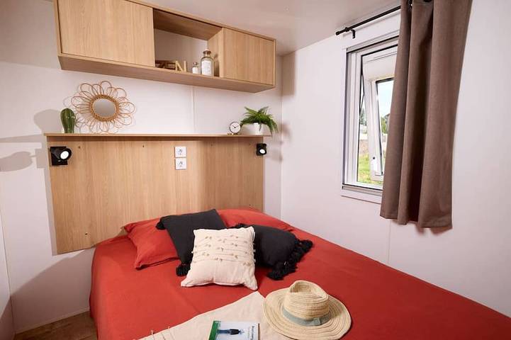 Camping pour 6 personnes à Brem-sur-Mer - 2