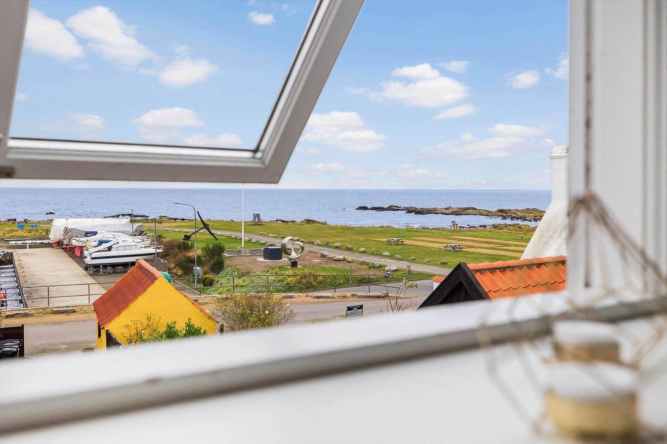 Feriehus for 6 personer med terrasse in Listed, Svaneke