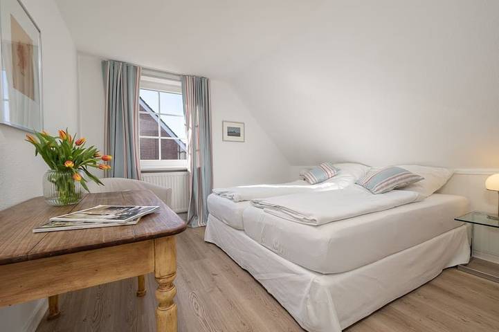 Amselhaus - Schönes Einzelhaus mit 120 m², 5 Zimmern und großem Garten für bis in Westerland, Sylt (Gemeinde)