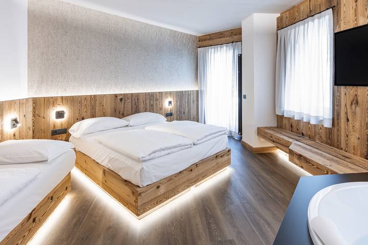 Ferienwohnung für 3 Personen, mit Whirlpool und Sauna sowie Balkon - 1