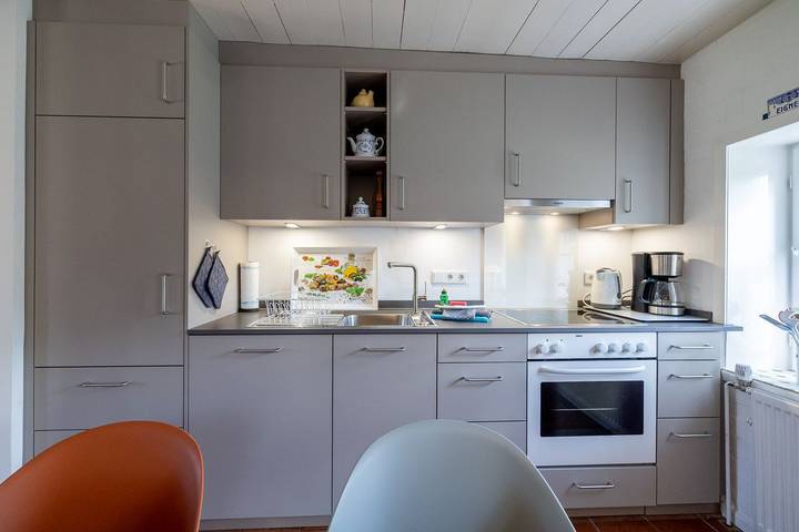 Ferienhaus für 5 Personen, mit Terrasse und Garten in Midlum - 2