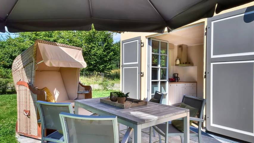 Ferienhaus für 4 Personen, mit Garten und Sauna sowie Terrasse in Putbus - 3