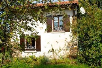 Gîte pour 2 personnes, avec jardin et terrasse en Dordogne