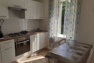 Location de vacances pour 4 personnes, avec jardin et terrasse à Courtenay