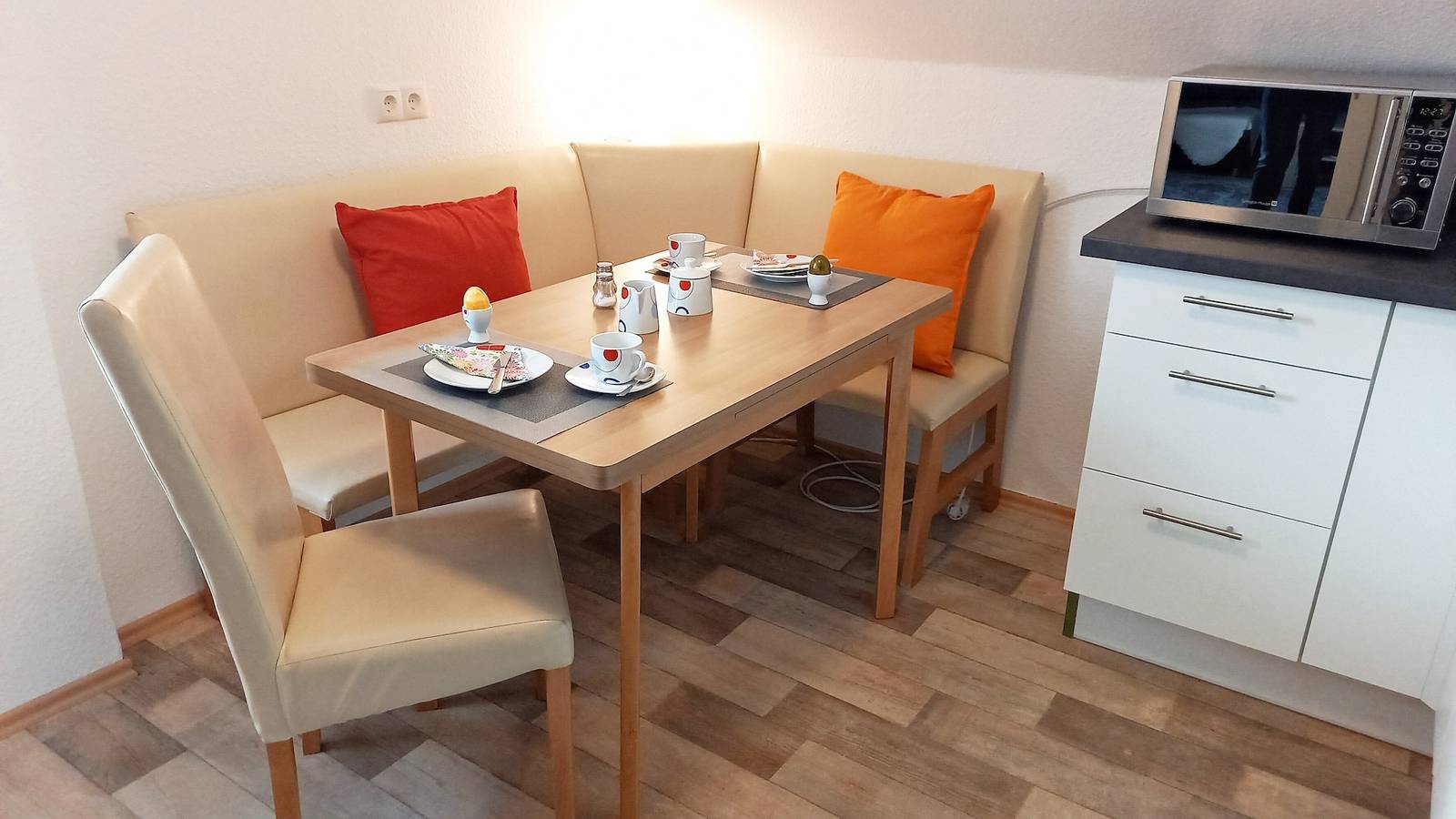 Ganze Wohnung, Ferienwohnung 'Haus Uni Koblenz Wohnung 3' mit Gemeinschaftsterrasse und Wlan in Metternich, Koblenz