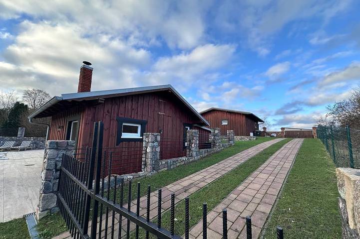 Ferienhaus für 7 Personen, mit Terrasse und Garten sowie Sauna