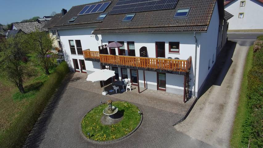 Ferienwohnung für 4 Personen, mit Terrasse im Ahrtal