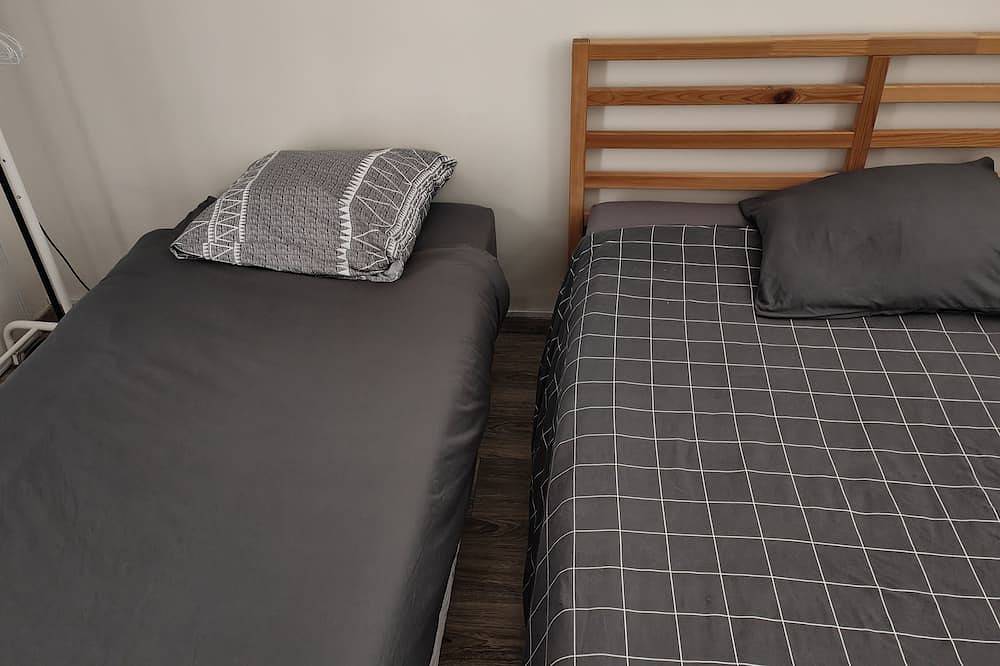 Appartement entier, Appartement rénové avec place de parking dans résidence fermée et sécurisée in Gières, Isère