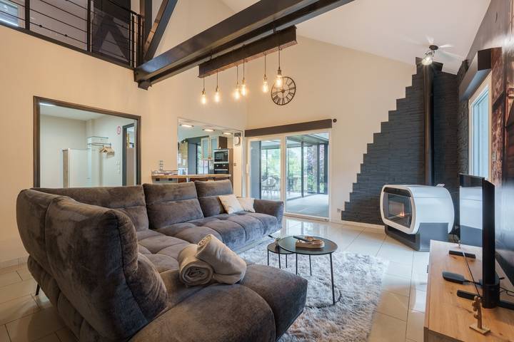Location de vacances pour 12 personnes, avec Jacuzzi ainsi que Terrasse et Jardin à Plainfaing