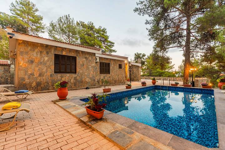 Vakantiehuis voor 10 personen, met balkon/terras en uitzicht, met huisdier in Zuid Cyprus