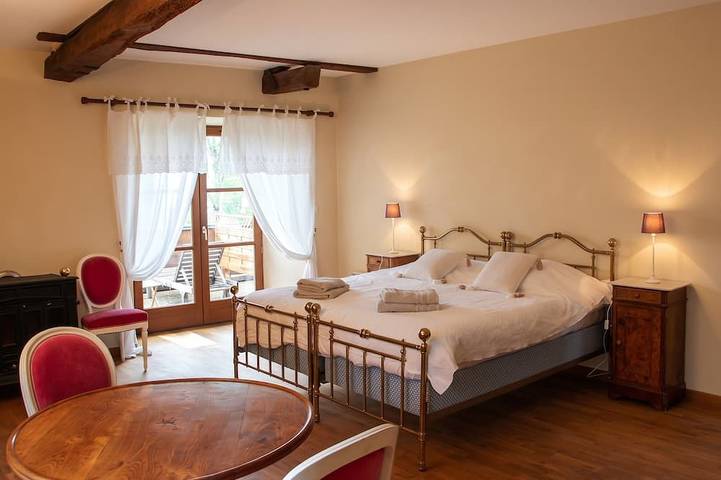 Appartement entier, Homerez - Appart. vue mont. à Espalion in Espalion, L'Aubrac