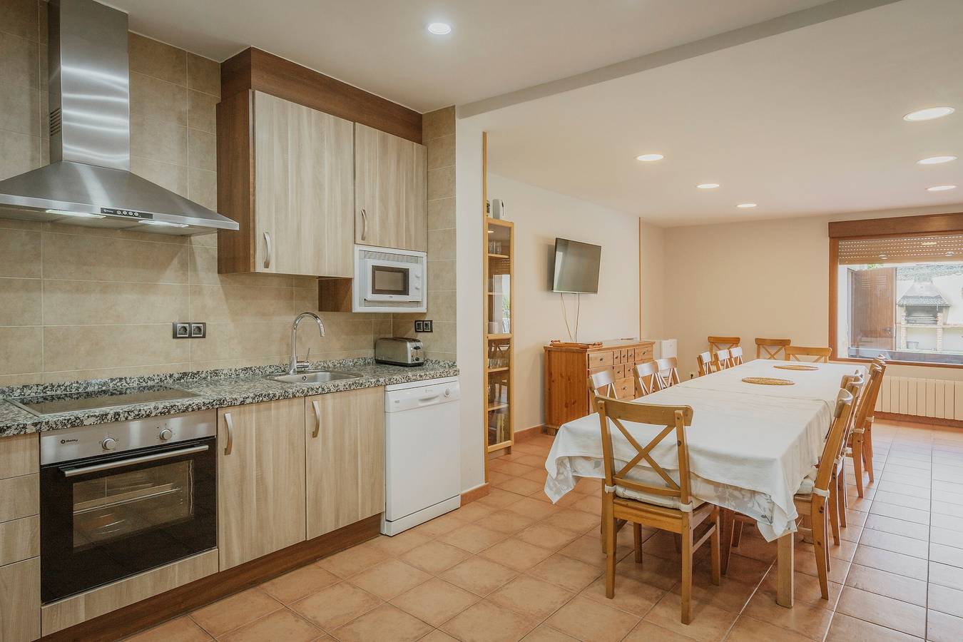 Casa Rural La Isa en Segovia - Piscina Privada, Terraza y Grupos Grandes in Nieva (desambiguación), Provincia de Segovia
