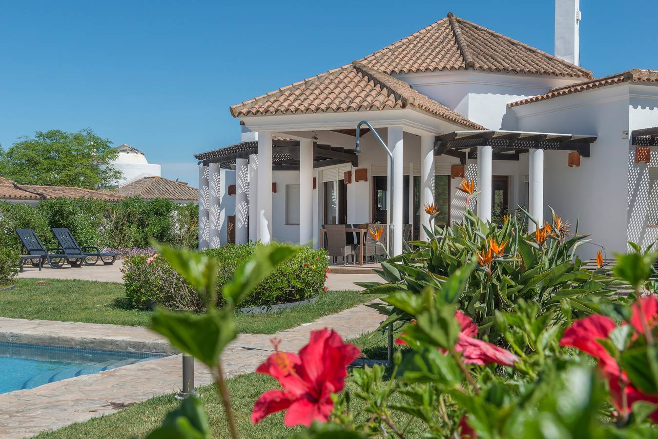 Villa Lila avec piscine privée, jardin et Wi-Fi in Benalup-Casas Viejas, Costa de la Luz