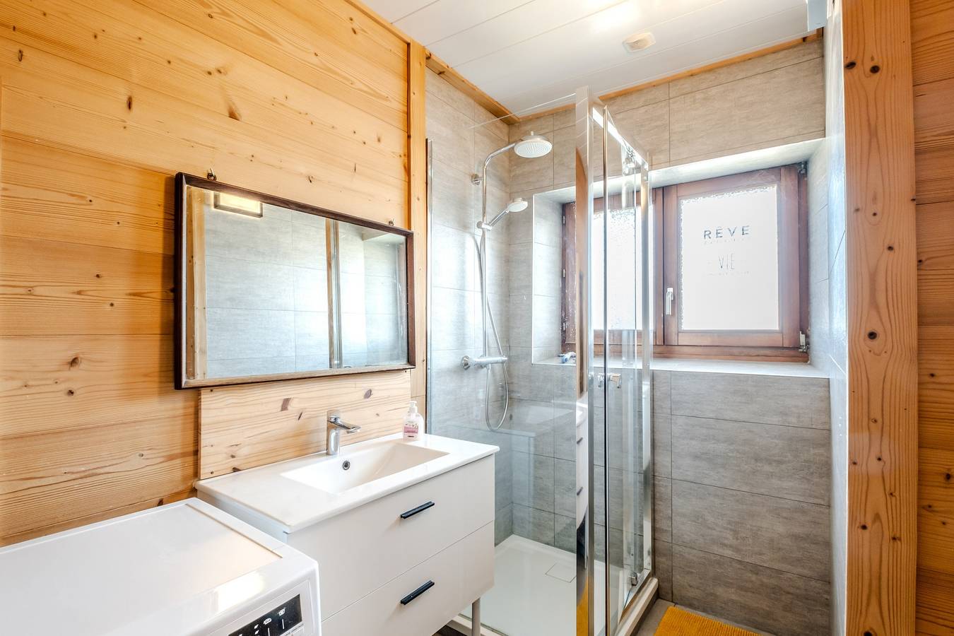 Appartement entier, Le Col de Feu - Joli duplex pour 8 avec jardin in Lullin, Région de Thonon-les-Bains