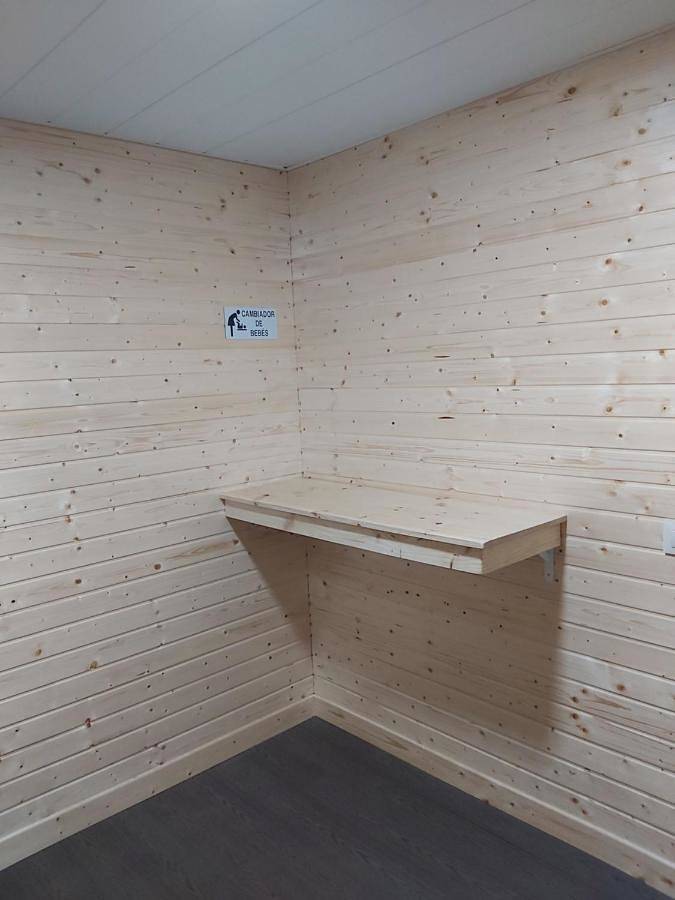 Casa rural para 15 personas, con Balcón y Terraza además de Jardín y Piscina en Hontanar - 3
