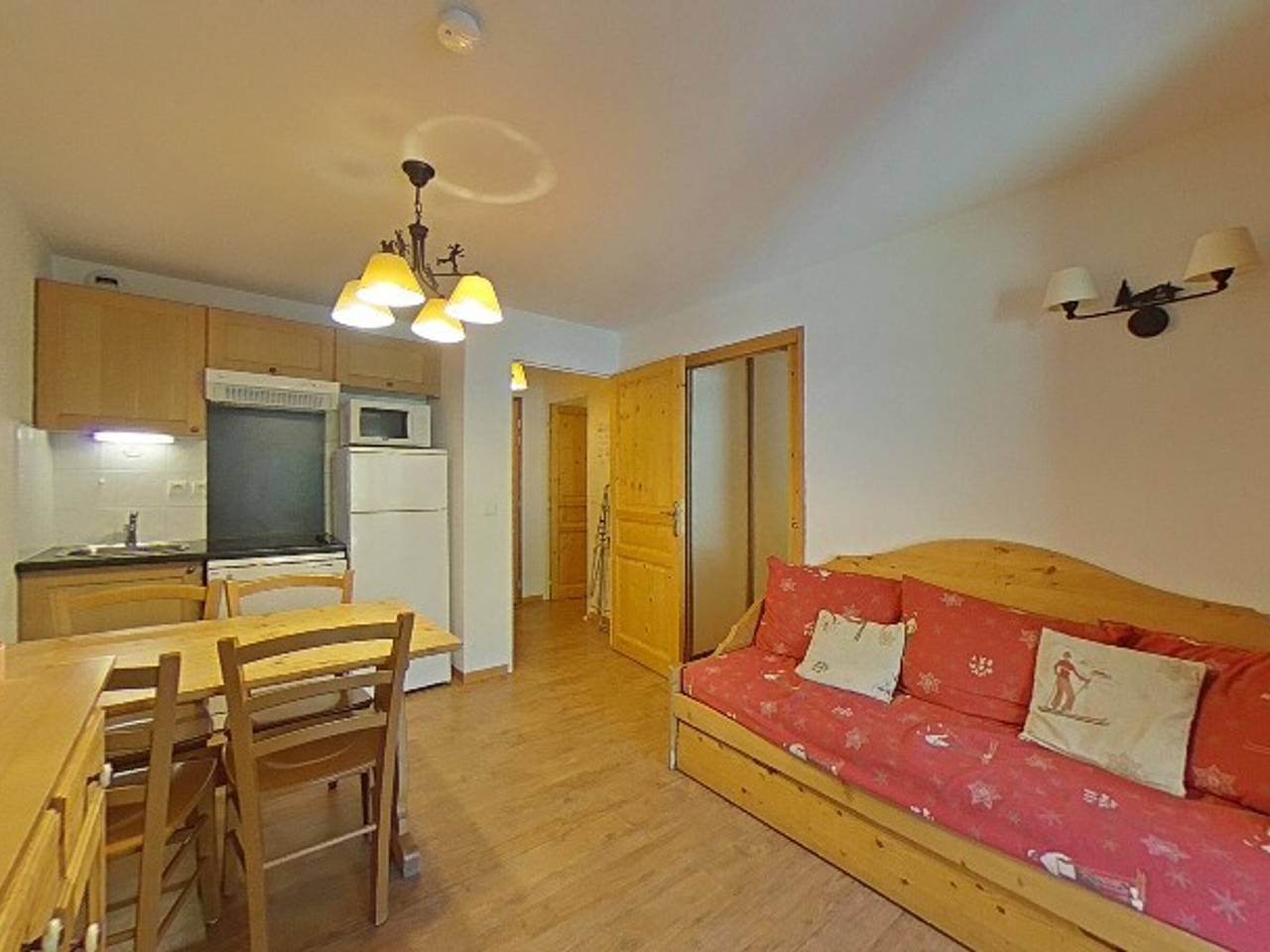 Ganze Wohnung, 2 Zimmer 4 Pers, nahe Pisten, Wlan, Parken, Pool, Orcières Merlette in Orcières, Nationalpark Écrins