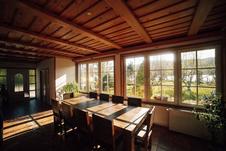 Ferienhaus für 9 Personen, mit Balkon/Terrasse
