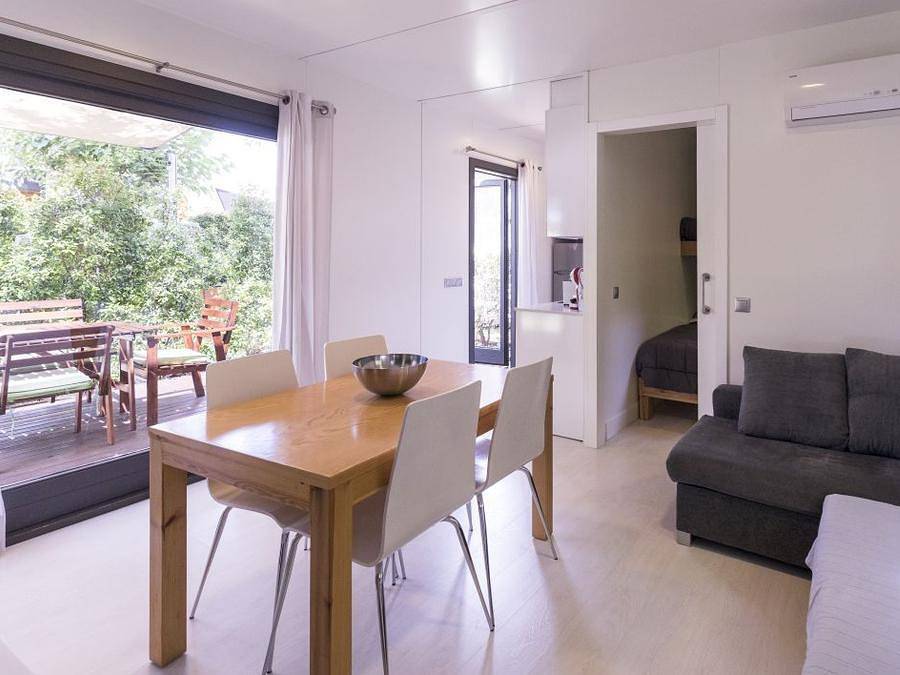 Camping Globo Barcelona - Mobilhome 5 personnes - Bungalow Infinity - 2 chambres in Canet de Mar, Costa del Maresme