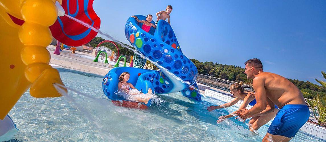 Istra Sunny Tent in Lanterna Premium Camping Resort 4* in Lanterna, Tar-Vabriga