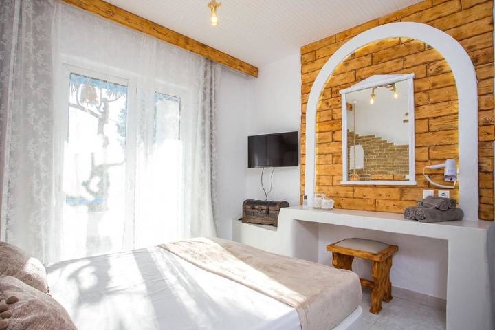 Ferienhaus für 4 Personen, mit Balkon und Terrasse sowie Garten und Ausblick in Faliraki - 4