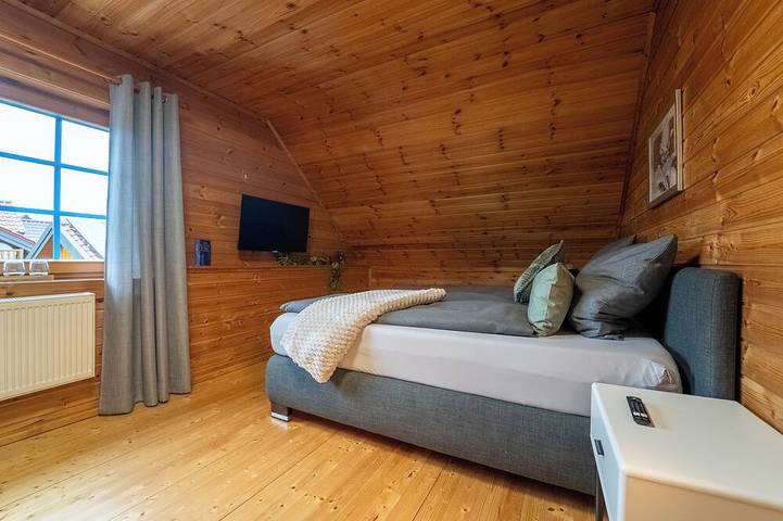 Vinnen Lodge - Gemütliches Holzhaus mit 4 Schlafzi. und 2 Bädern für 9 Personen in Lähden, Hasetal