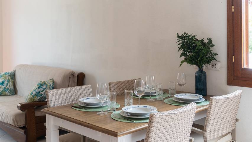 Gîte pour 6 personnes, avec Balcon ainsi que Terrasse et Jardin à Tanaunella - 4