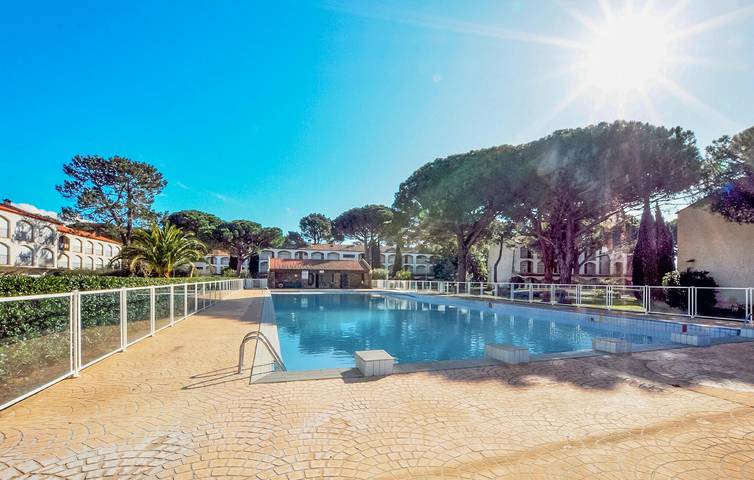 Gîte pour 4 personnes, avec terrasse et piscine dans Argeles-Plage - 4