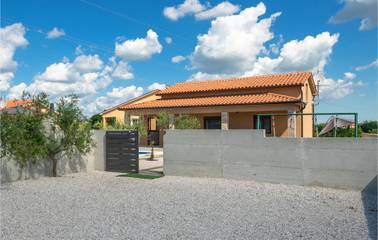 Ferienhaus für 4 Personen, mit Terrasse und Garten in Istrien