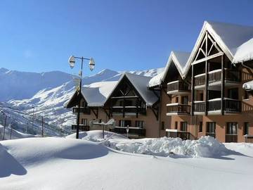 Gîte pour 8 personnes, avec sauna ainsi que balcon et piscine à Valmeinier