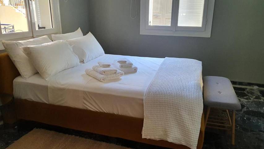 Ferienwohnung für 5 Personen, mit Ausblick und Terrasse, kinderfreundlich in Tolo - 2