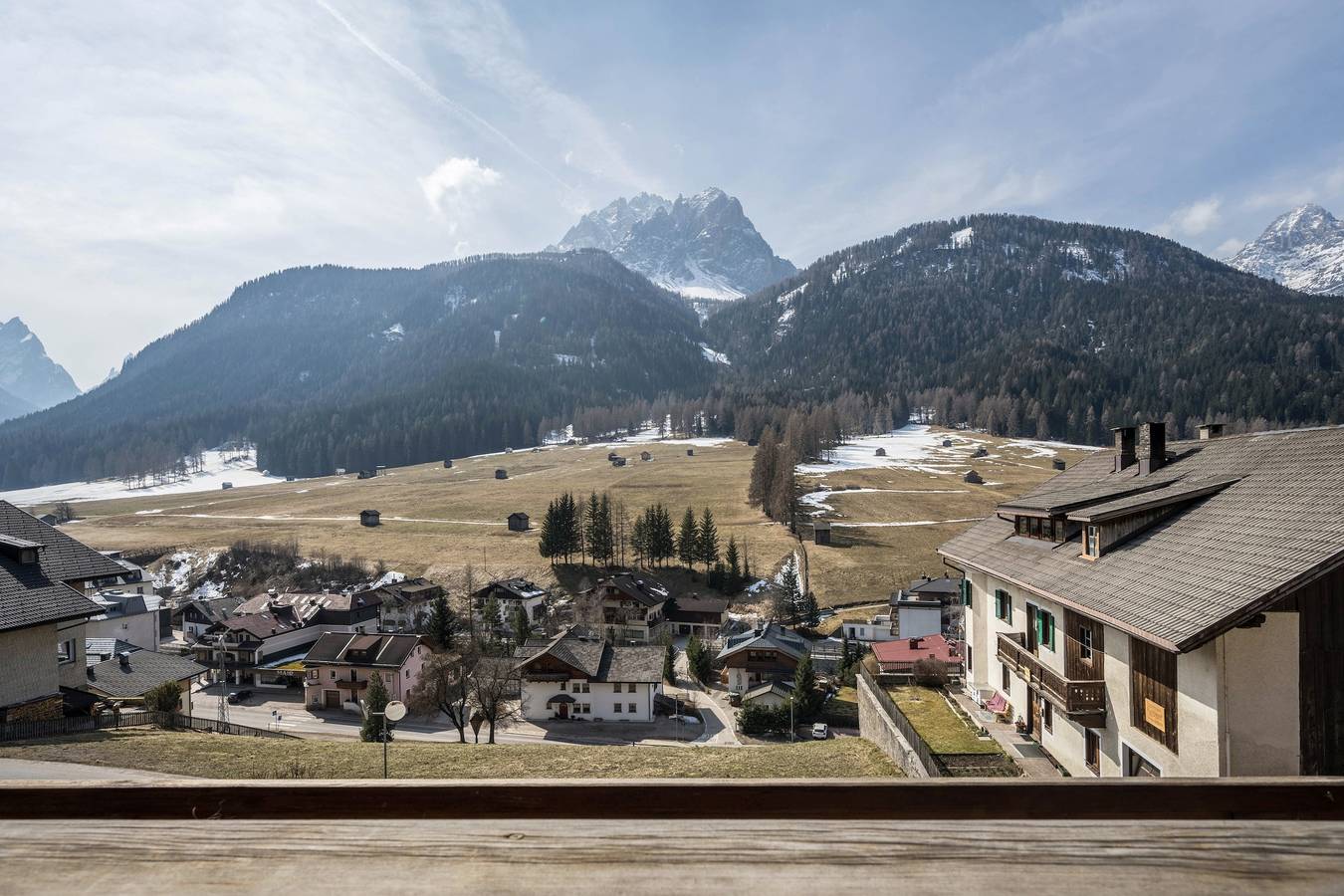 Ganze Wohnung, Ferienwohnung "Manuel's App Watschinger -Edelweiss" mit Bergblick, Balkon & Wi-Fi in Sexten, Südtirol