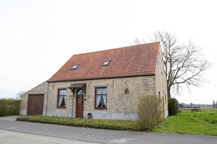Location de vacances pour 6 personnes, avec Terrasse ainsi que Jardin et Vue à Kortemark