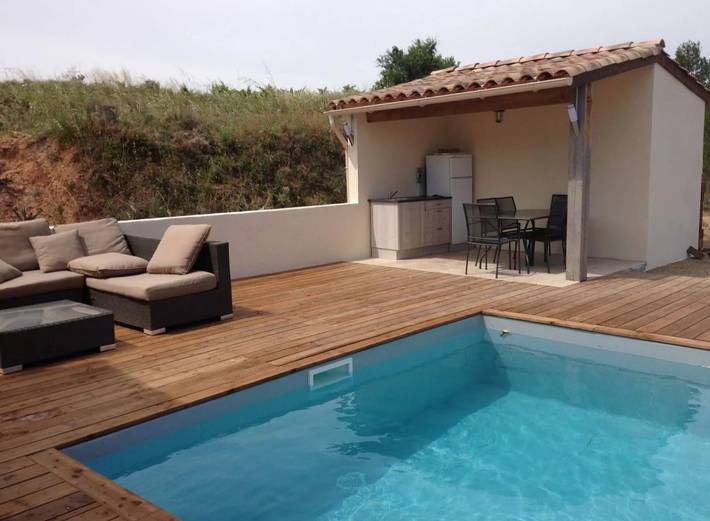 Gîte pour 6 personnes, avec piscine ainsi que terrasse et jardin, animaux acceptés