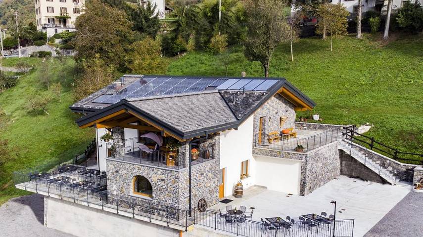 Agriturismo per 2 persone, con Terrazza e Giardino nonché Piscina e Panorama in Provincia di Bergamo