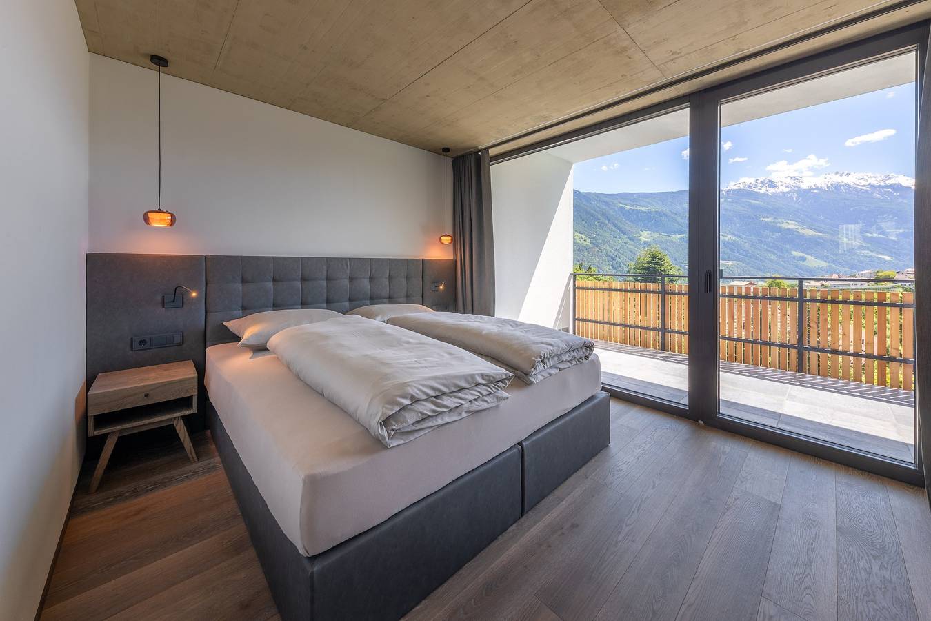Ganze Wohnung, Ferienwohnung 'Köfele Lodge Agnes' mit Bergblick, Gemeinschaftspool und Wlan in Partschins, Texelgruppe