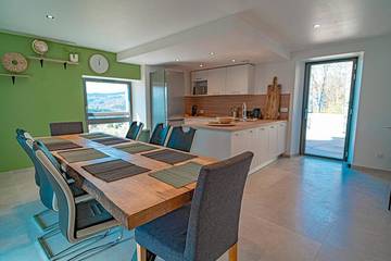 Location de vacances pour 10 personnes à Coubon