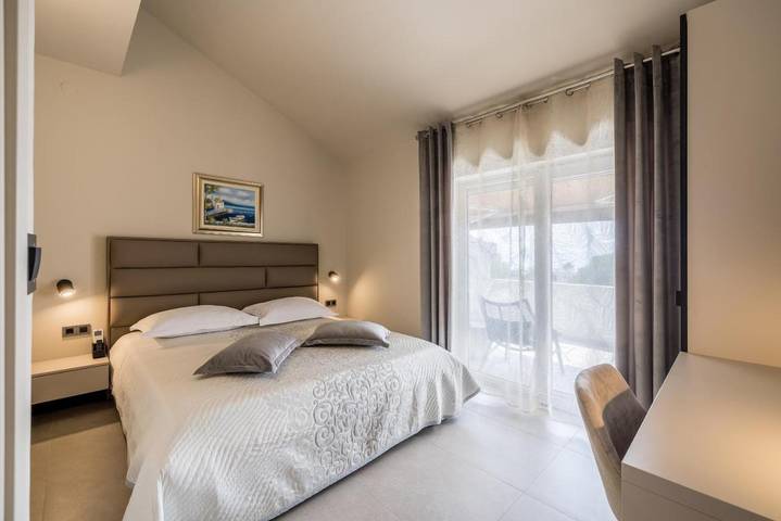 Chambre d’hôte pour 4 personnes, avec terrasse et jardin à Split - 2