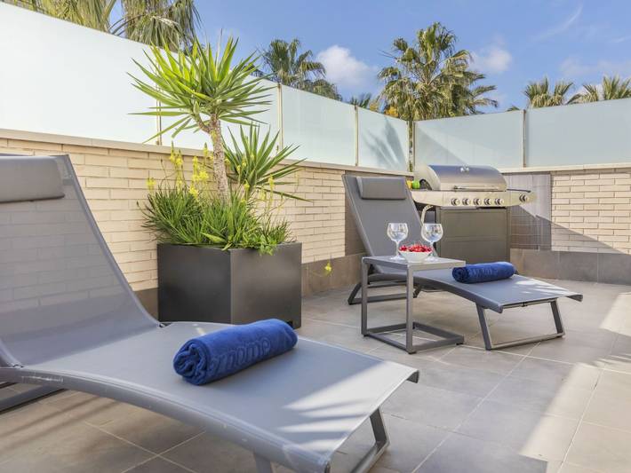 Gîte pour 4 personnes, avec bassin pour enfant et terrasse, animaux acceptés à Torredembarra - 2