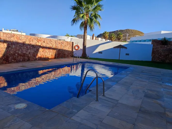 Apartamento de vacaciones para 4 personas, con terraza además de piscina y jardín, Se admiten mascotas - 1