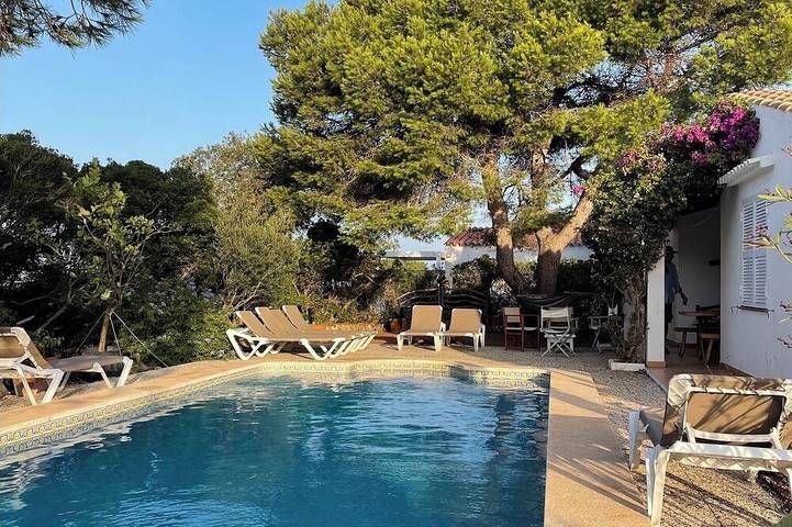 Holiday rental for 8 people, with terrace and garden in Binibeca