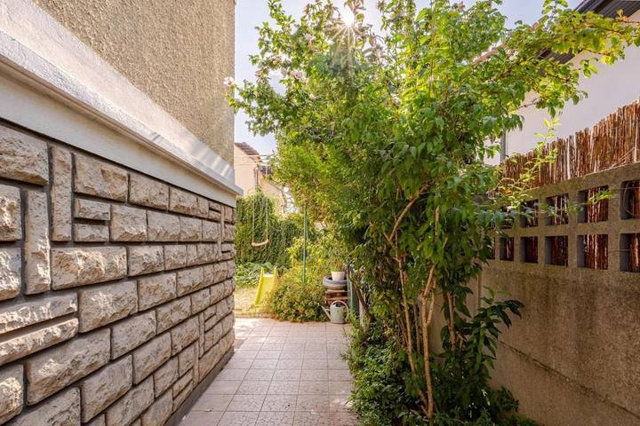 Gîte pour 7 personnes, avec jardin, animaux acceptés à Bezons - 3