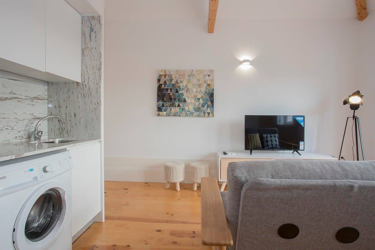 Apartamento inteiro, Apartamento de férias para 3 pessoas com jardim in Cedofeita, Porto