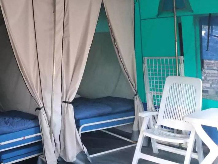 Camping City  - Zelt 4 personen - Navajo-Zelt 4 Zimmer Ohne Sanitäranlagen in Arles, Mittelmeerküste (Frankreich)